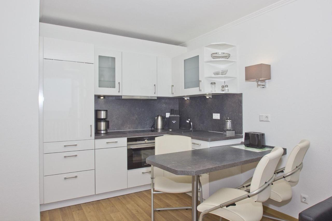 Mit Meerblick Und Balkon, Gratis Nutzung Vom Ahoi Erlebnisbad Und Sauna In Sellin - Meeresblick Fewo 14 Герен Екстер'єр фото